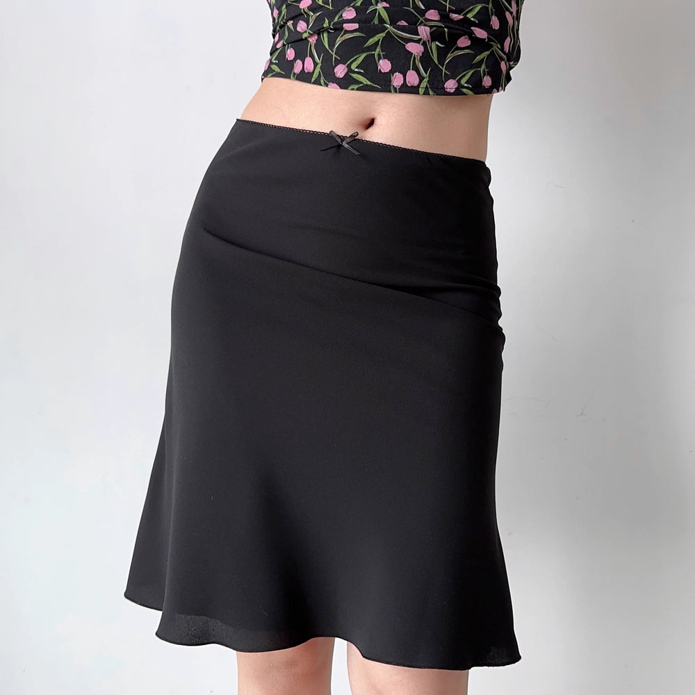 
            
                Load image into Gallery viewer, Diane Ribbon Skirt ~ HANDMADE
            
        