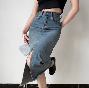 
            
                Load image into Gallery viewer, Retro Wash Denim Midi Skirt
            
        