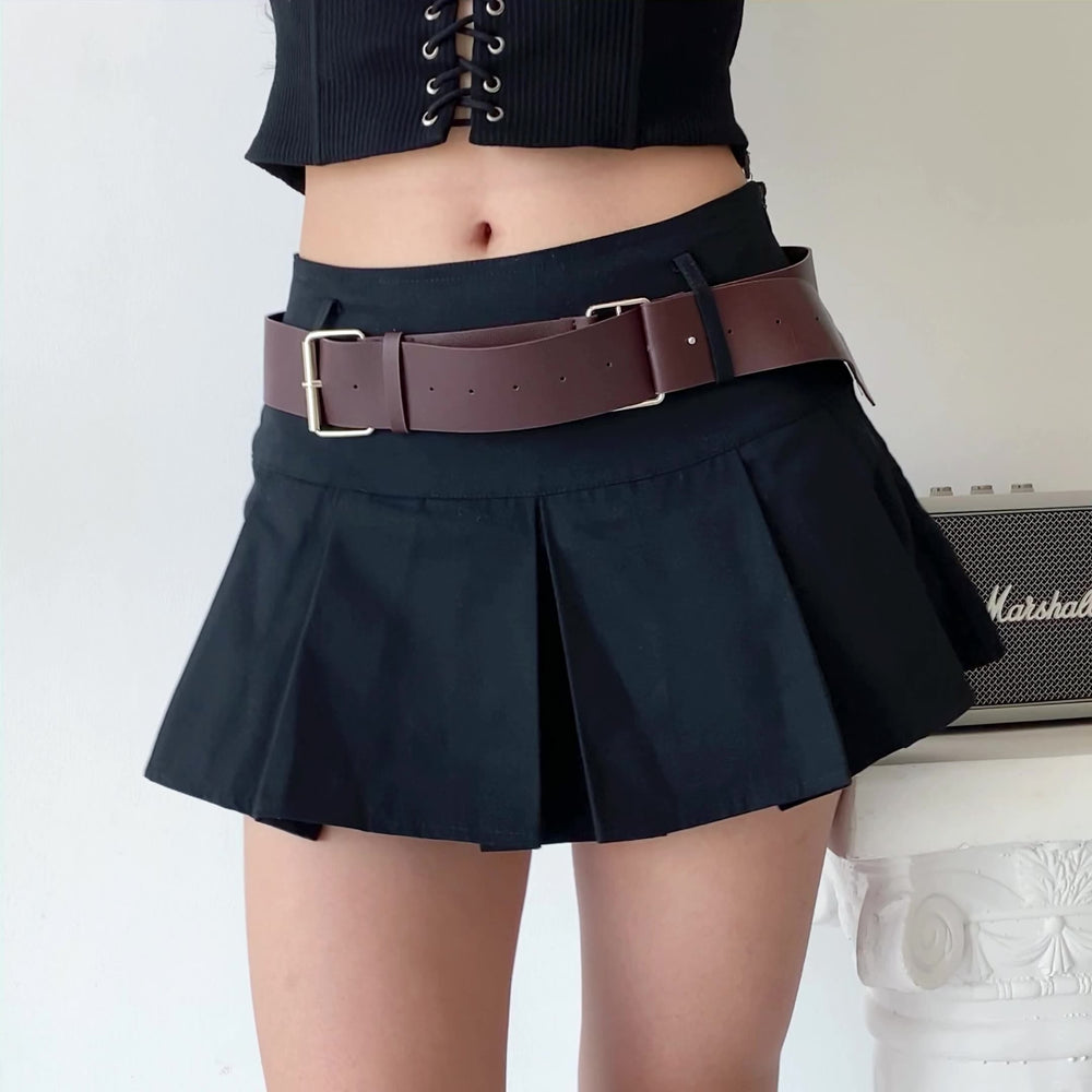
            
                Load image into Gallery viewer, Y2K Corduroy Pleated Mini Skirt // Black
            
        