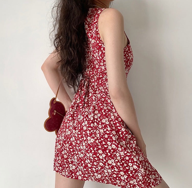 
            
                Load image into Gallery viewer, Maisey Retro Dress
            
        