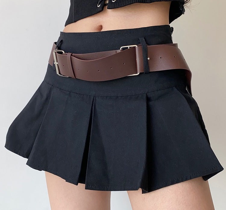 
            
                Load image into Gallery viewer, Y2K Corduroy Pleated Mini Skirt // Black
            
        