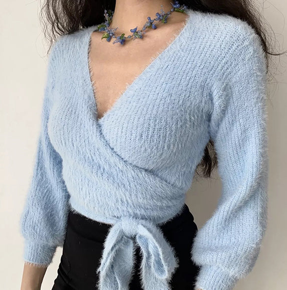 
            
                Load image into Gallery viewer, Willow Plush Cross Wrap Top
            
        