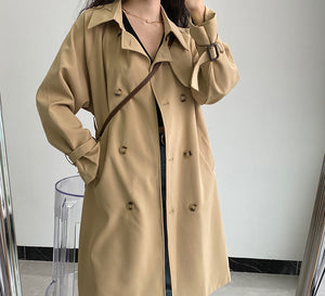
            
                Load image into Gallery viewer, Classic British Trench Coat
            
        