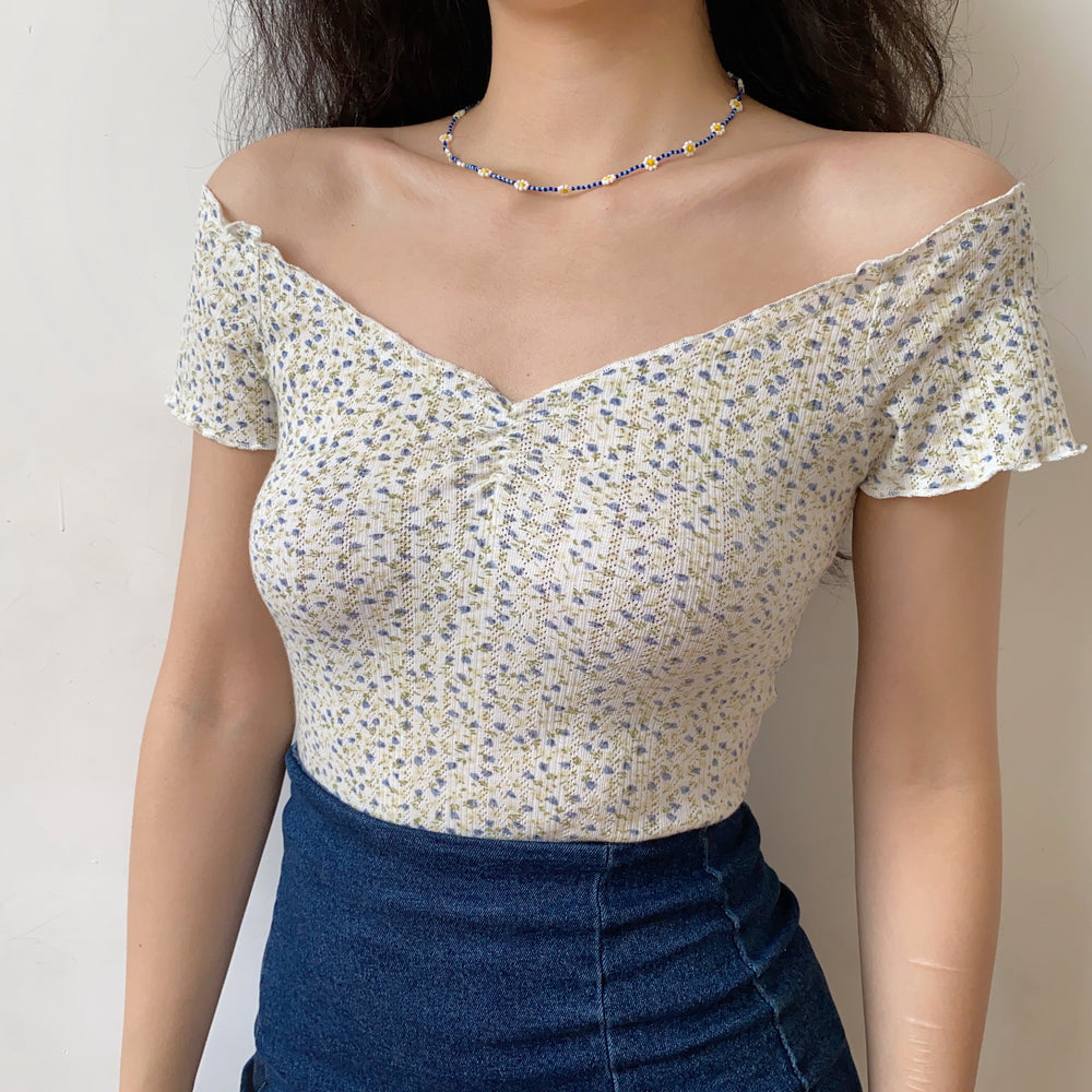 
            
                Load image into Gallery viewer, Freshly Picked Floral Stretch Top ~ HANDMADE
            
        