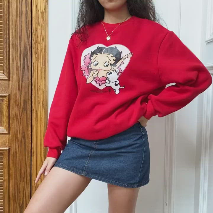 
            
                Load and play video in Gallery viewer, Miss Betty Crewneck ~ HANDMADE // Red
            
        