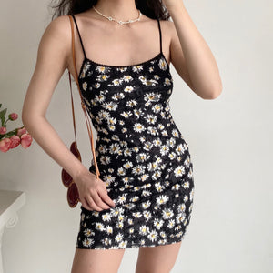 
            
                Load image into Gallery viewer, Retro Daisies Sling Dress ~ HANDMADE
            
        