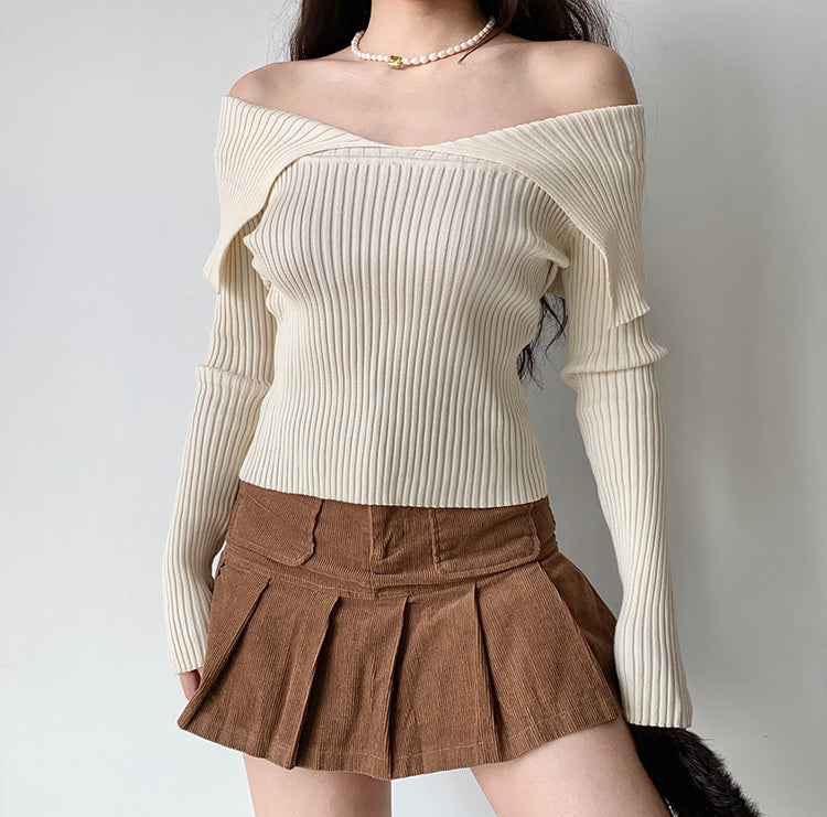 
            
                Load image into Gallery viewer, Parisian Icon Ribbed Sweater
            
        
