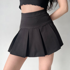 Academia High-Waisted Pleated Skirt