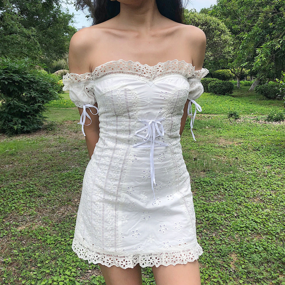 Anabelle Eyelet Milkmaid Dress Small Anabelle Eyelet Milkmaid Dress Small